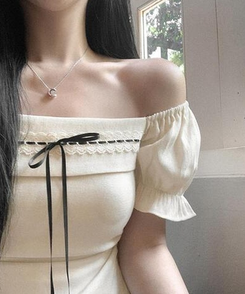 リボンシャーリングブラウス LIGHT BEIGE