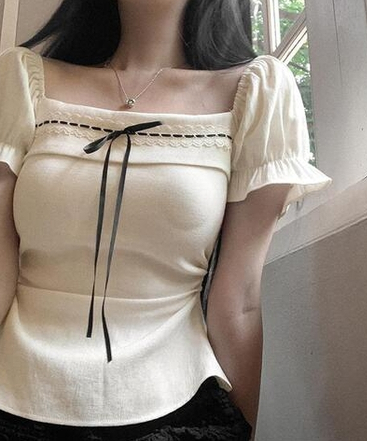 リボンシャーリングブラウス LIGHT BEIGE