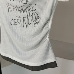 半袖Tシャツ サイドシャーリングレタリング半袖Tシャツ