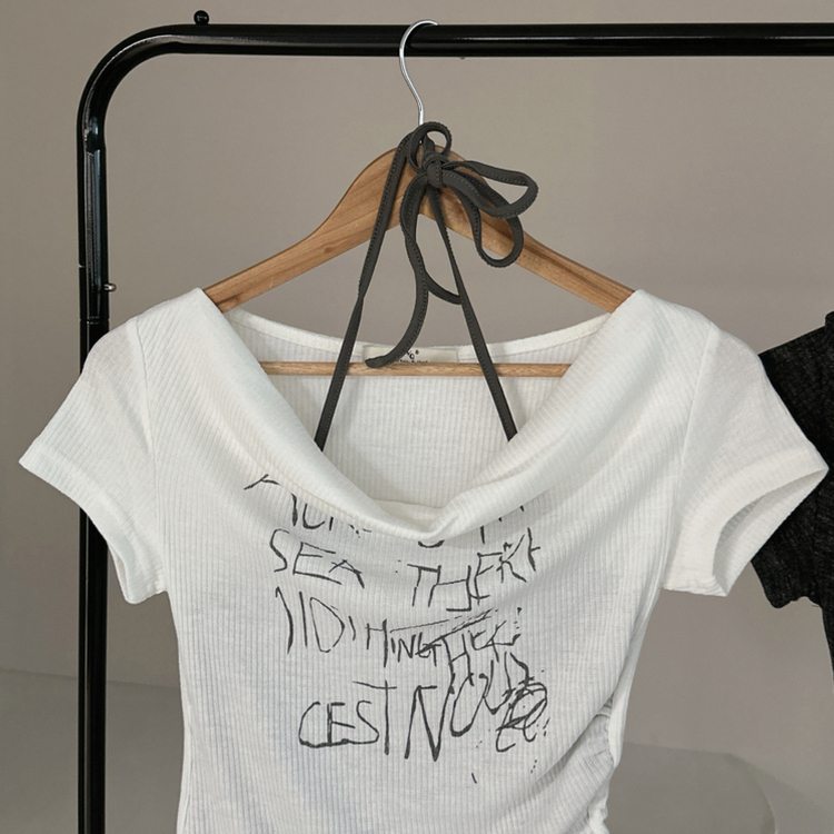 サイドシャーリングレタリング半袖Tシャツ