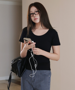 半袖Tシャツ コットンUネック半袖Tシャツ BLACK