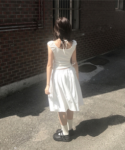 【ミニバッグ ベルト付き】フレアナイロンロングスカート IVORY
