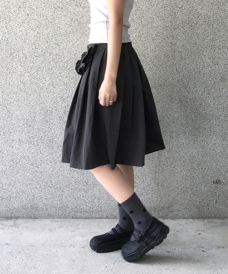 【ミニバッグ ベルト付き】フレアナイロンロングスカート CHARCOAL