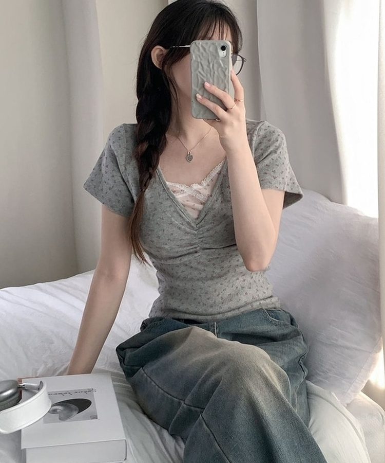 フラワーVネックシャーリング半袖Tシャツ GREY