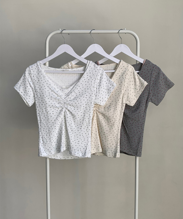 フラワーVネックシャーリング半袖Tシャツ