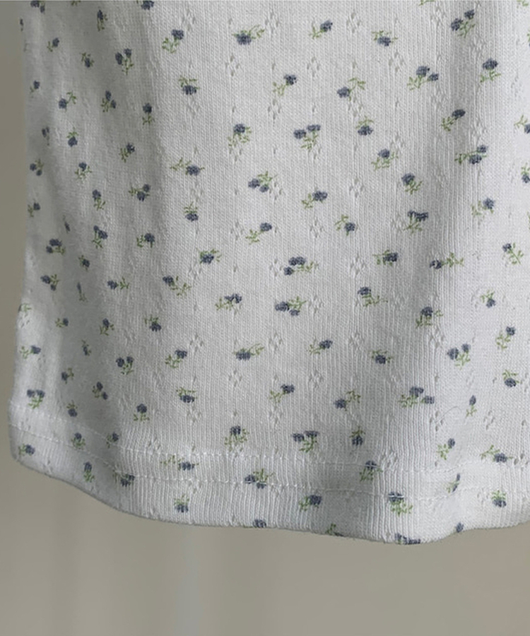 フラワーVネックシャーリング半袖Tシャツ