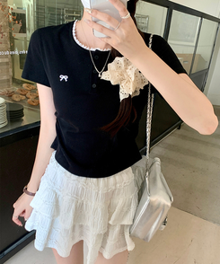 半袖Tシャツ リボン刺繍ボタンTシャツ BLACK