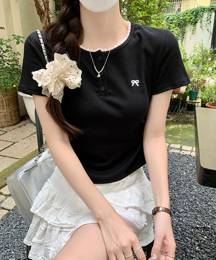 リボン刺繍ボタンTシャツ BLACK