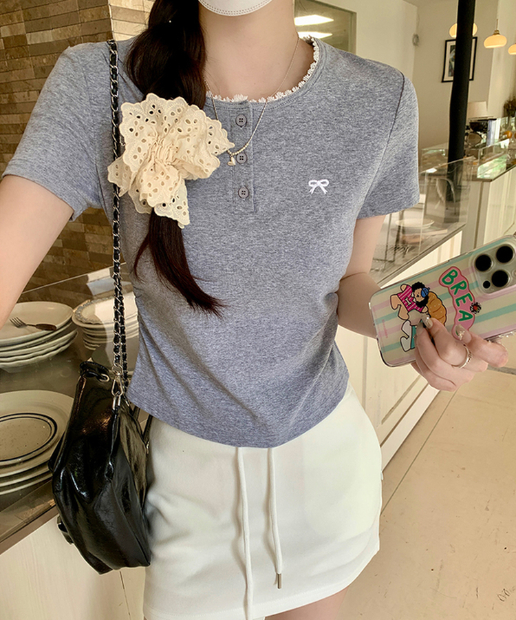 リボン刺繍ボタンTシャツ GREY