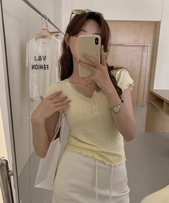 半袖Tシャツ フリルボタンTシャツ(5color) LIGHT BEIGE