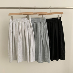 ショートパンツ ハイウエストピンタックトレーニンバミューダパンツ