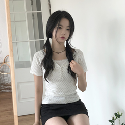 [땡땡이]브이넥 버튼 도트 땡땡이 슬림핏 반팔 티셔츠 3color 아이보리