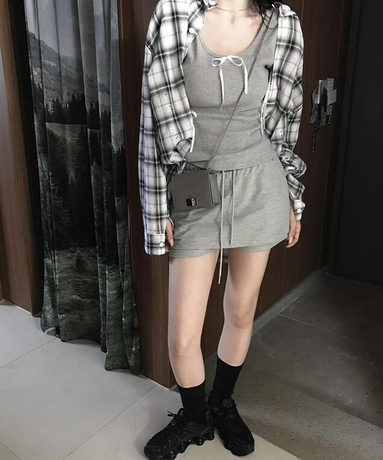リベットトレーニングスカート GREY