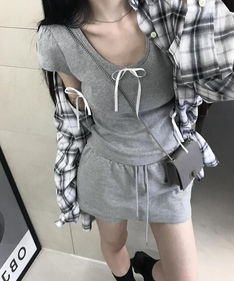 リベットトレーニングスカート GREY