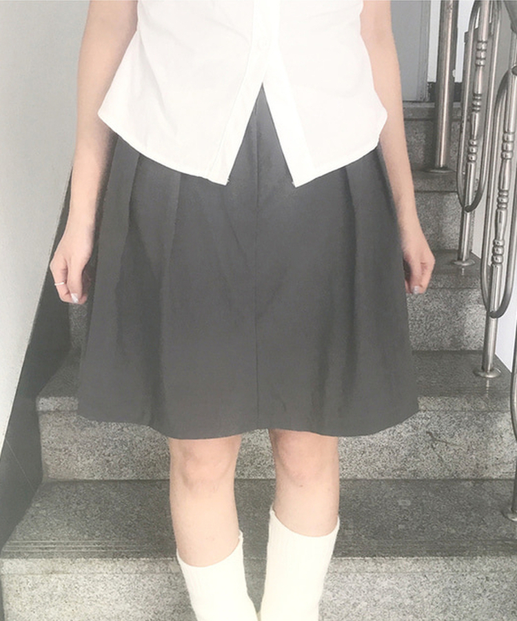 ピンタックAラインナイロンミディスカート CHARCOAL