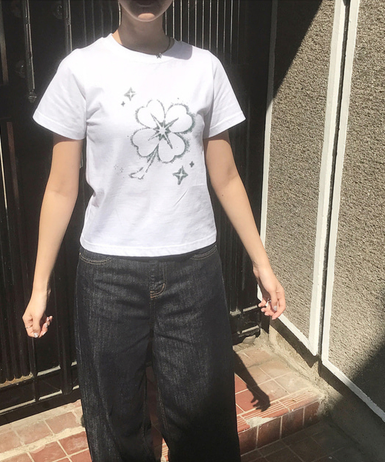クローバーセミクロップ半袖Tシャツ WHITE