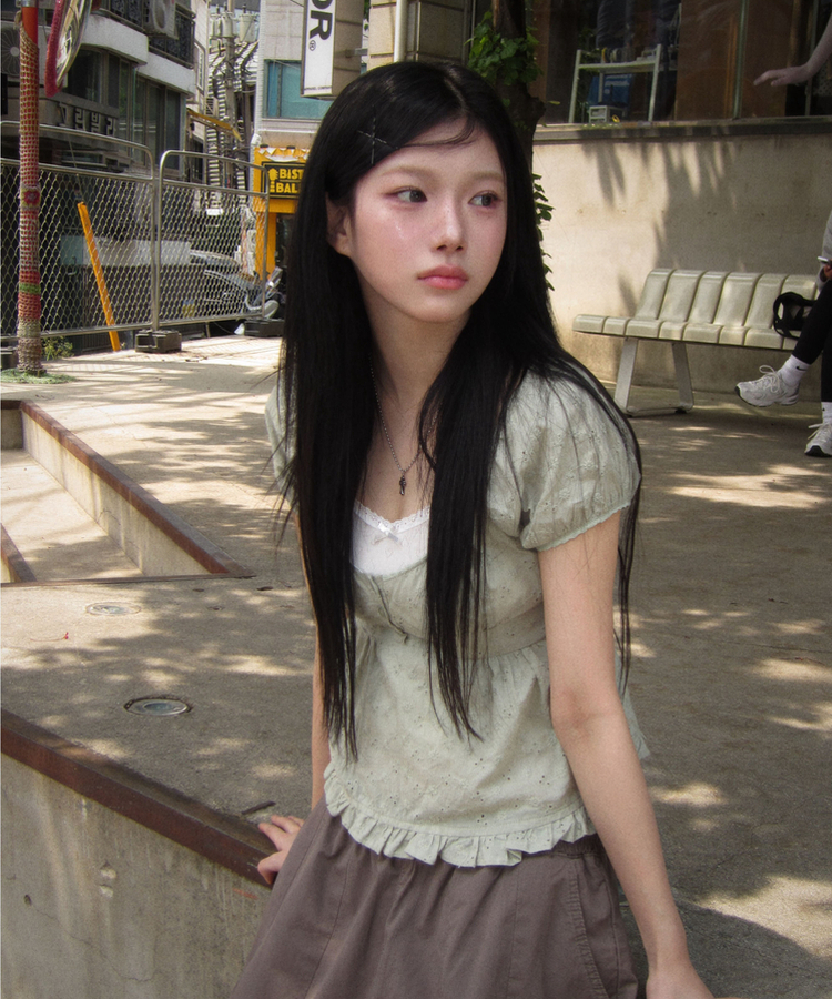 フラワーパンチングパフブラウス KHAKI