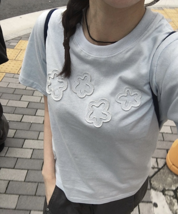 플라워패치반팔티셔츠 소라
