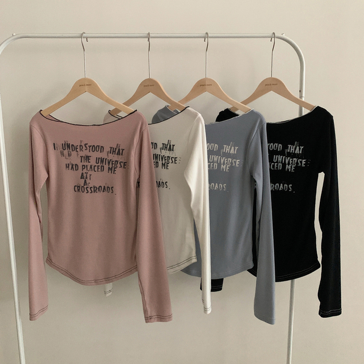 レタリングオフショルダー長袖Tシャツ