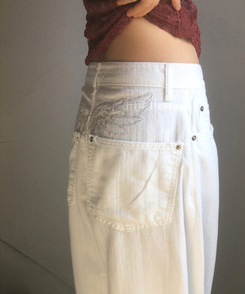 エンジェルウィング刺繍ワイドパンツ IVORY