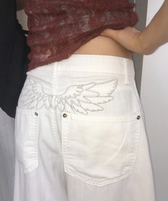 エンジェルウィング刺繍ワイドパンツ IVORY