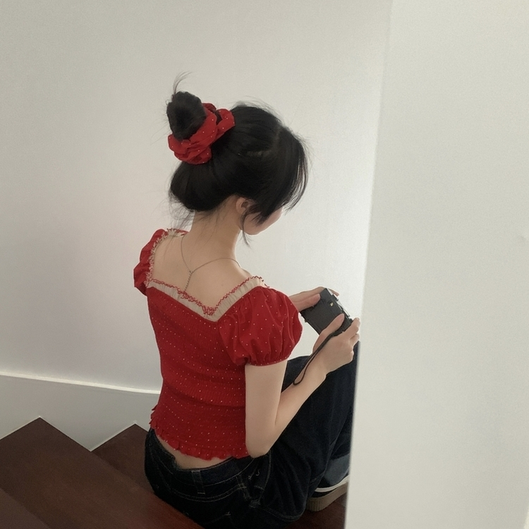 【シュシュ付き】ドットリボンクロップ半袖ブラウス RED