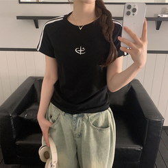 半袖Tシャツ ラインロゴ刺繍半袖Tシャツ BLACK