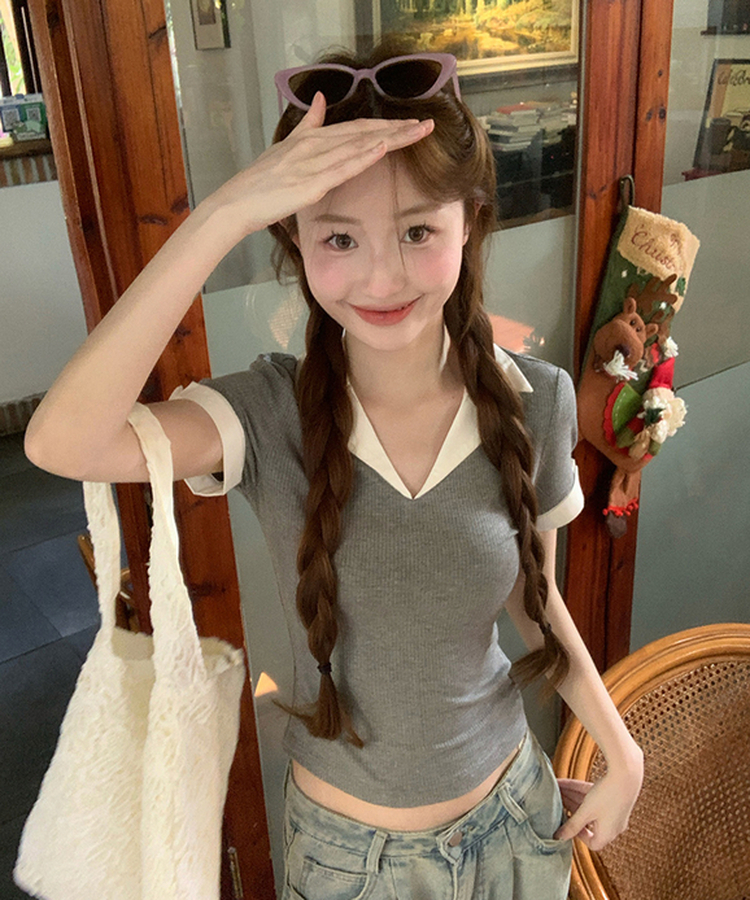ホワイトVネックハーフTシャツ GREY