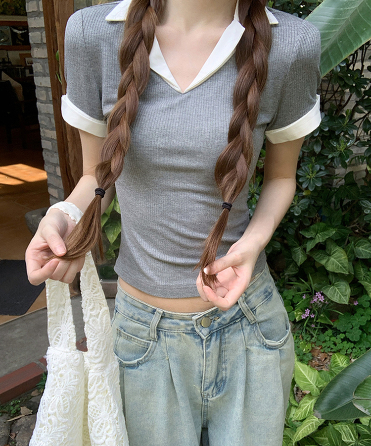 ホワイトVネックハーフTシャツ GREY