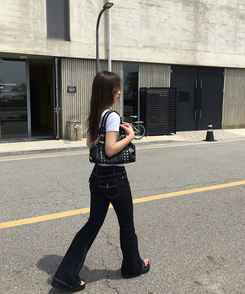 バッグ スタッドバックルレザーショルダーバッグ BLACK