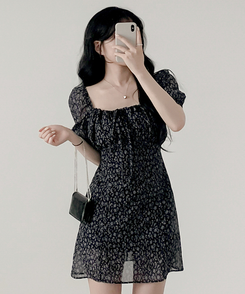 ミニワンピース フローラルスモークミニワンピース BLACK