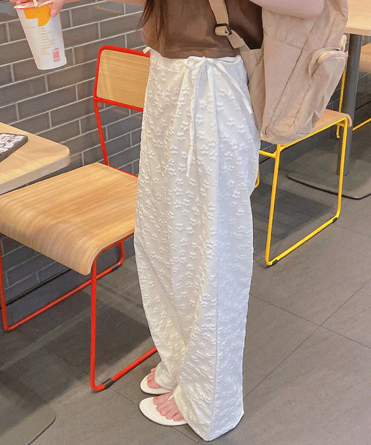エンボフラワーパンツ WHITE