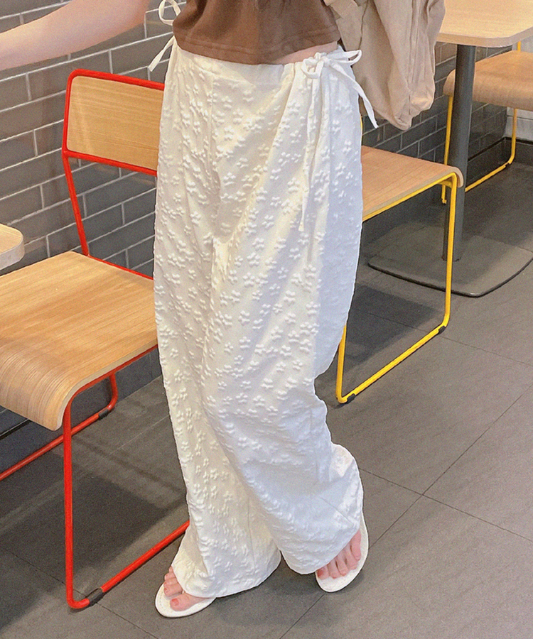 エンボフラワーパンツ WHITE