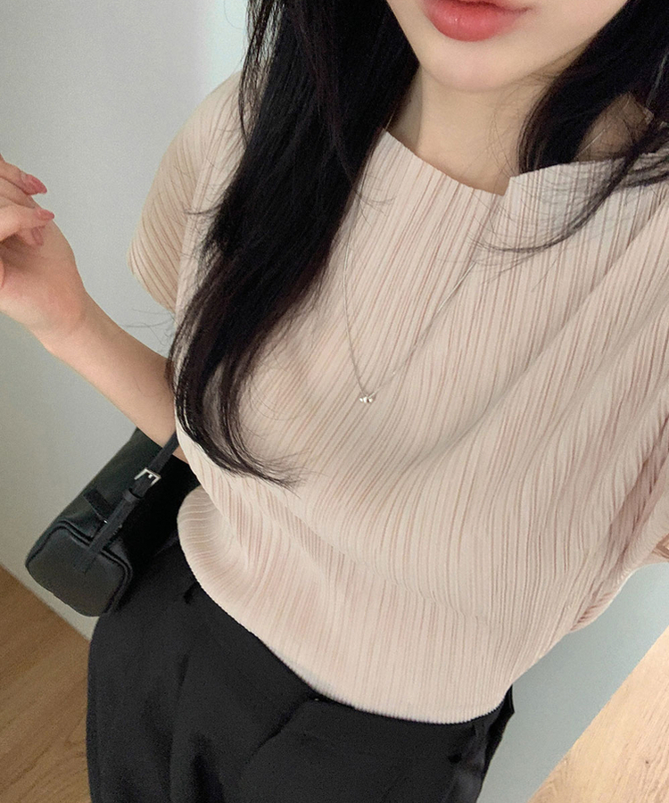 プリーツキャップスリーブブラウス BEIGE