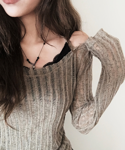 ニット シースルーバックリボンニット KHAKI