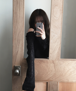 ニット シースルーバックリボンニット BLACK