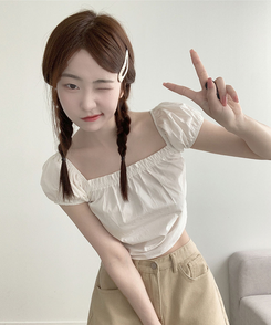 [코디추천/러블리] 뮤치 체크&무지 퍼프소매 스모크 밴딩 오프넥 스퀘어넥 크롭 블라우스 화이트