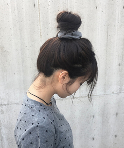 【シュシュ付き】ドットスリム半袖Tシャツ GREY