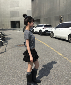 【シュシュ付き】ドットスリム半袖Tシャツ GREY