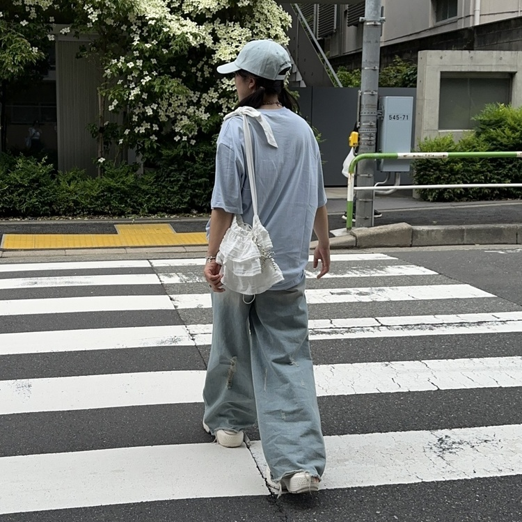 オーバーフィットプリントTシャツ SKY BLUE