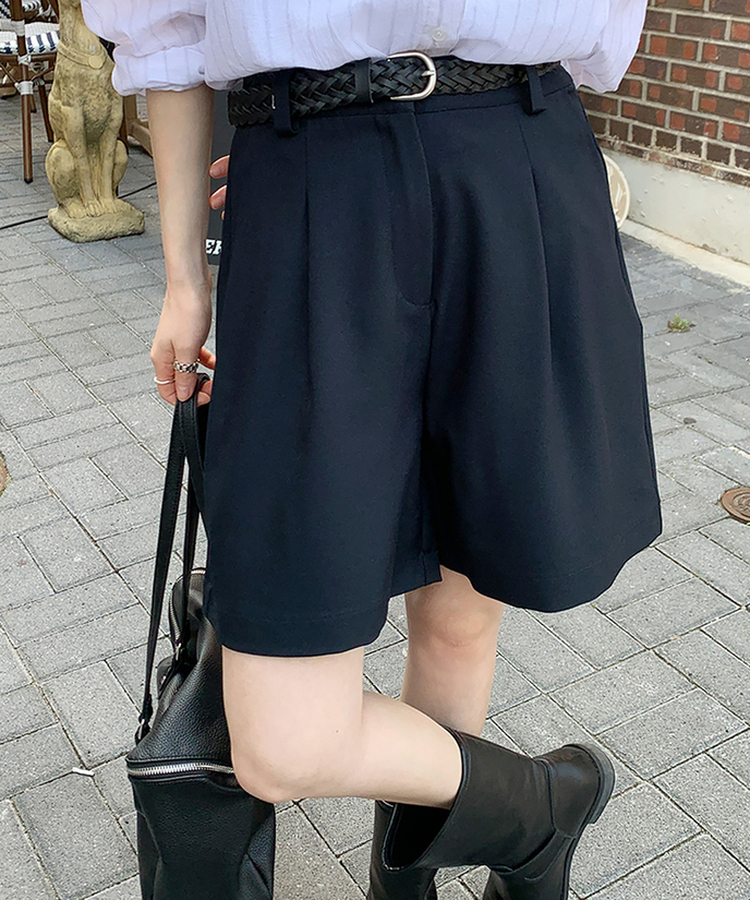ハーフピンタックバミューダスラックス DARK NAVY