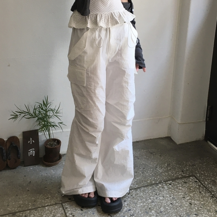 パラシュートナイロンストリングパンツ WHITE
