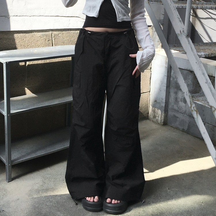 パラシュートナイロンストリングパンツ BLACK