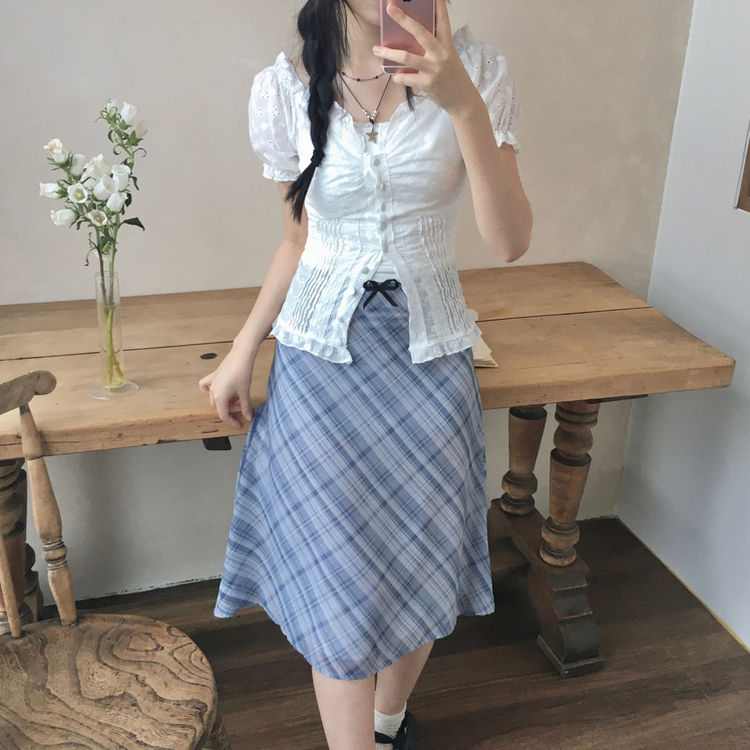 ボタンパンチング半袖ブラウス WHITE
