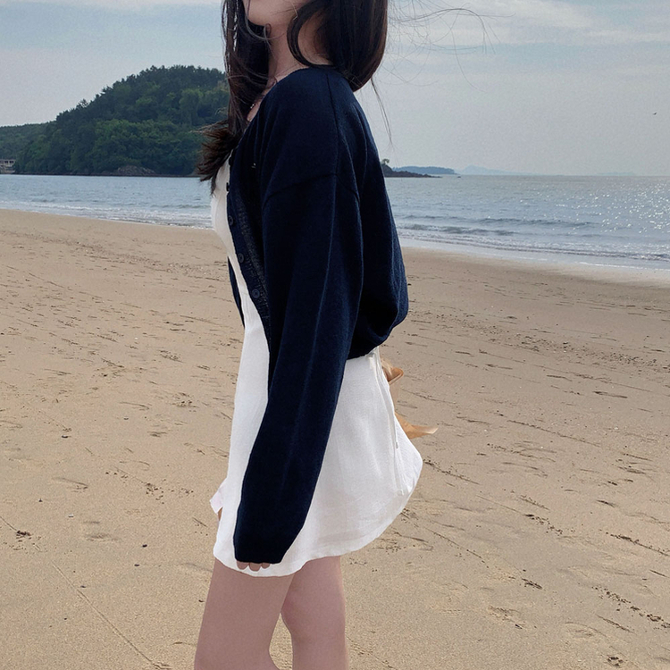 가볍고 시원한쿨썸머 린넨 팬던트 아방핏 크롭 가디건 네이비