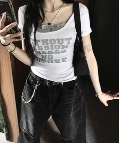 半袖Tシャツ フューチャーUネック半袖Tシャツ WHITE