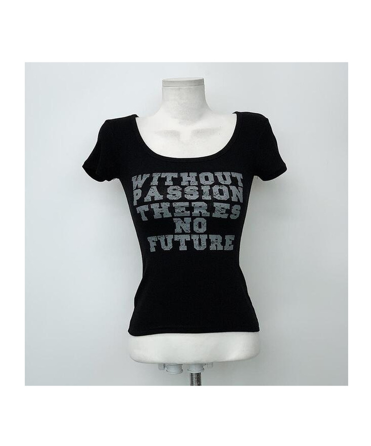 フューチャーUネック半袖Tシャツ