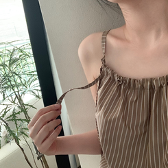 ストライプノースリーブブラウス BROWN