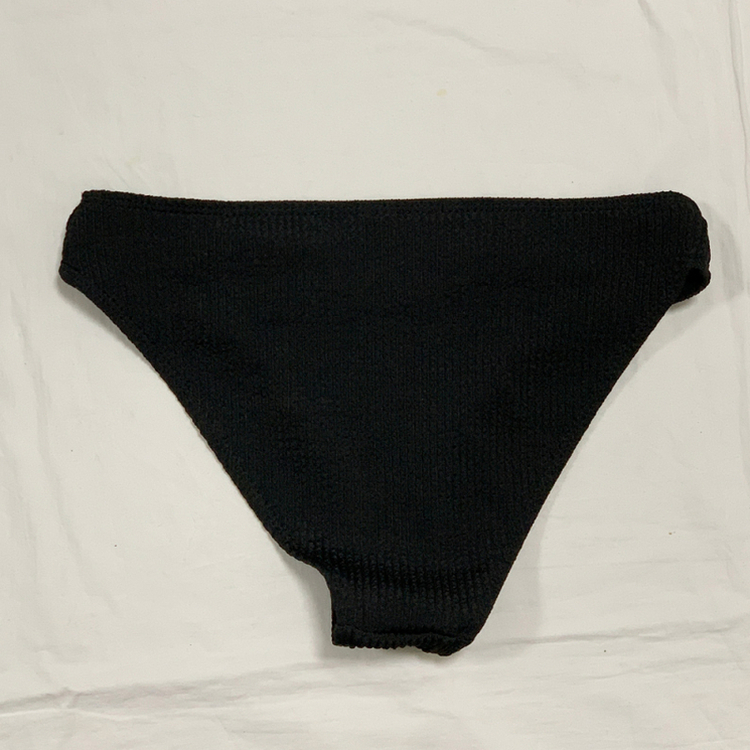 【カップ付き】ブラックストラップビキニ