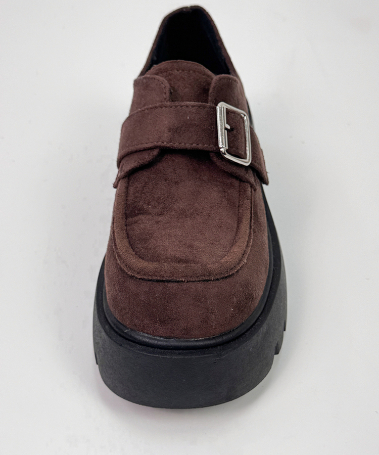 ベルトバックル厚底ローファー